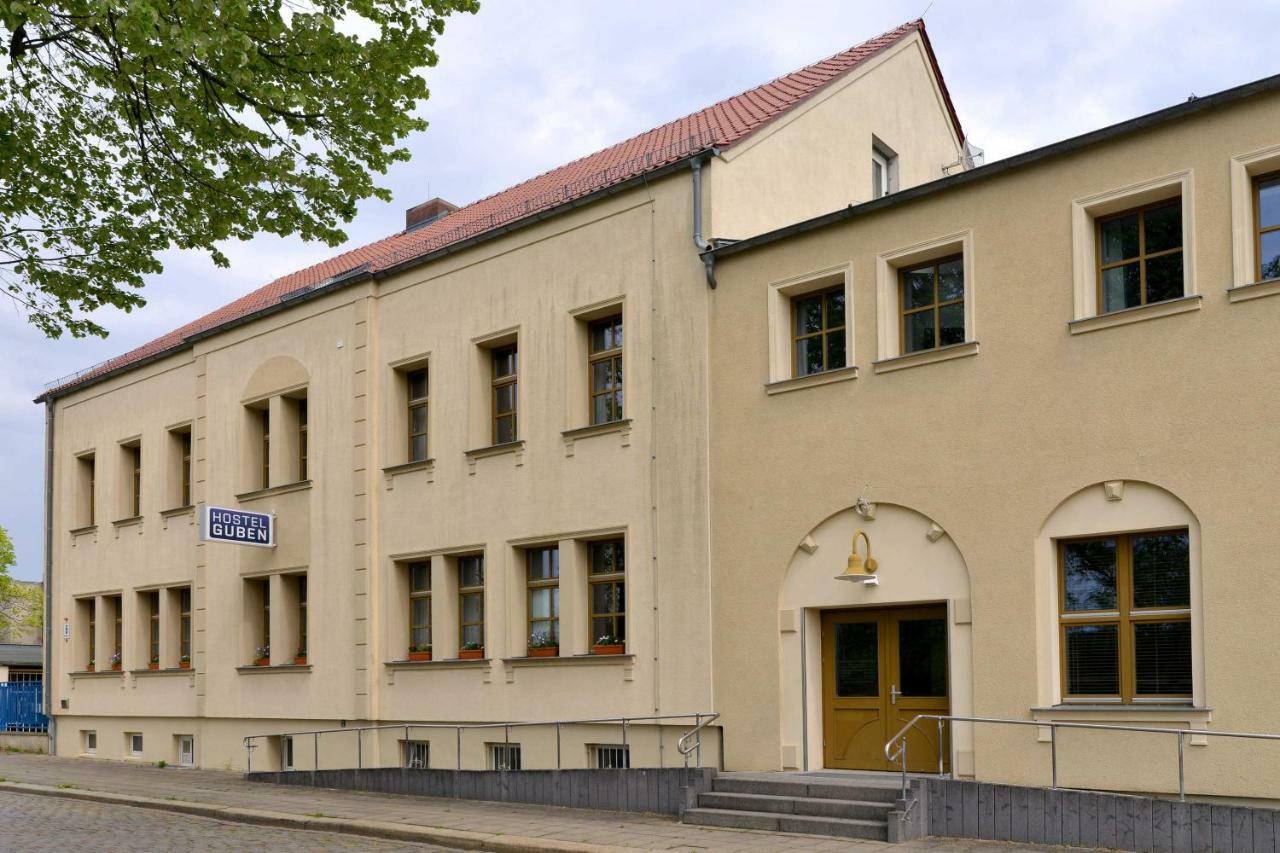 Hostel in Guben Buitenkant foto